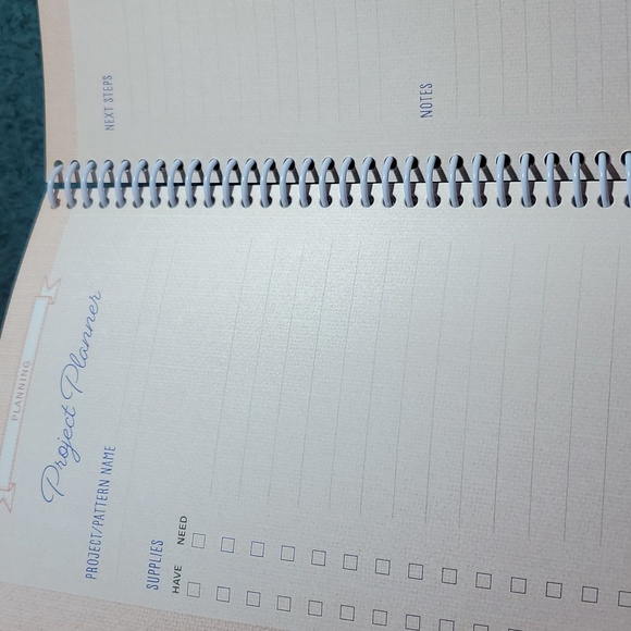 A quilting life monthly planner book - Picture 4 of 4